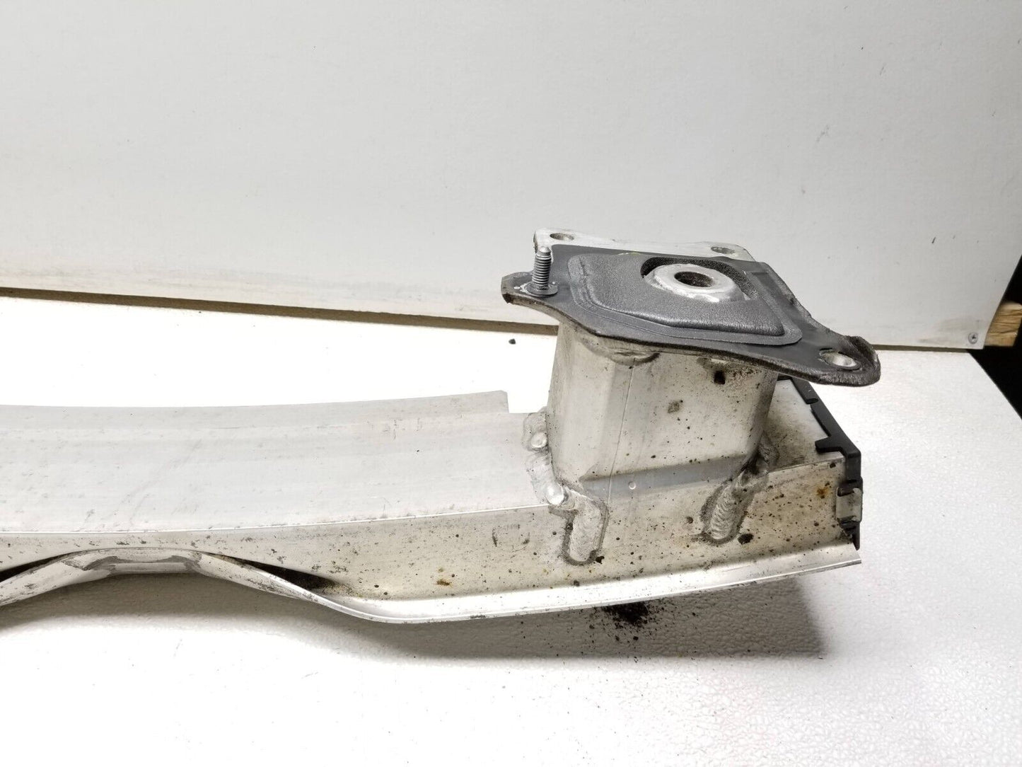 12 13 14 15 Audi A6 C7 Rear Bumper Reinforcement Absorber Bar OEM