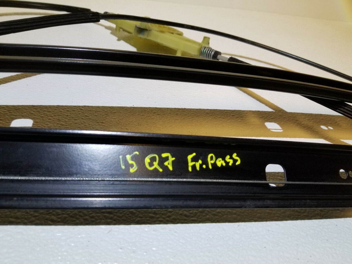11 12 13 14 15  Audi Q7 Front Right Pass Door Window Regulator OEM 87k Miles