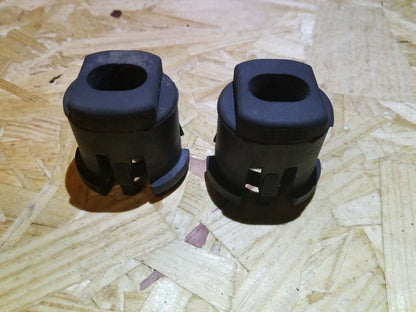 05 06 07 08 09 Volvo S40 Radiator Support Bracket 2pcs OEM