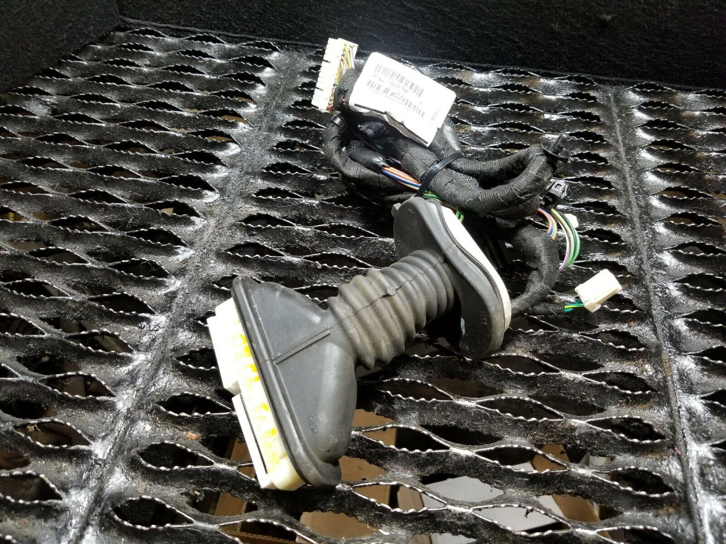 06 07 08 09 10 Jeep Grand Cherokee Front Right Pass Side Door Wire Harness OEM