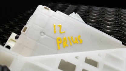 12 13 14 15 Toyota Prius Driver Side Junction Block Relay Fuse Box / Network OEM
