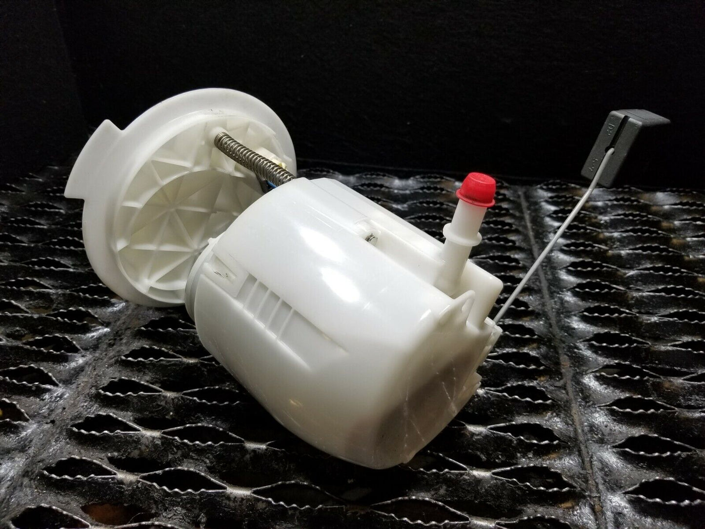 13 14 15 16 Jeep Compass 2.4l Fuel Pump OEM 30k