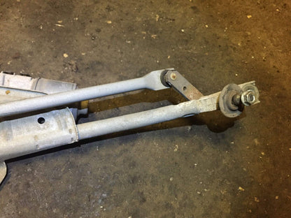 02 03 04 05 Volkswagen Passat Windshield Wiper Motor Transmission OEM D23