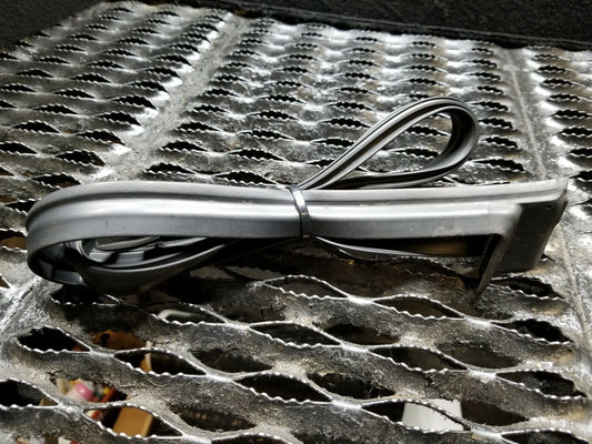 06 07 08 09 10 11 Hyundai Azera Front Right Pass Side Door Weaterstrip Seal OEM