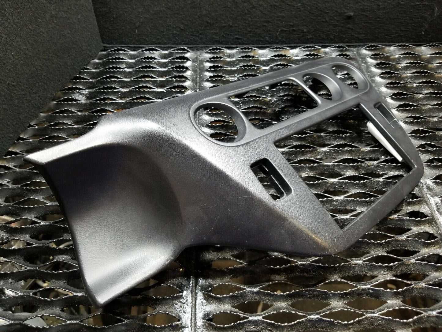 04 2004 Honda Odyssey Center Dash Radio Trim Bezel OEM #94