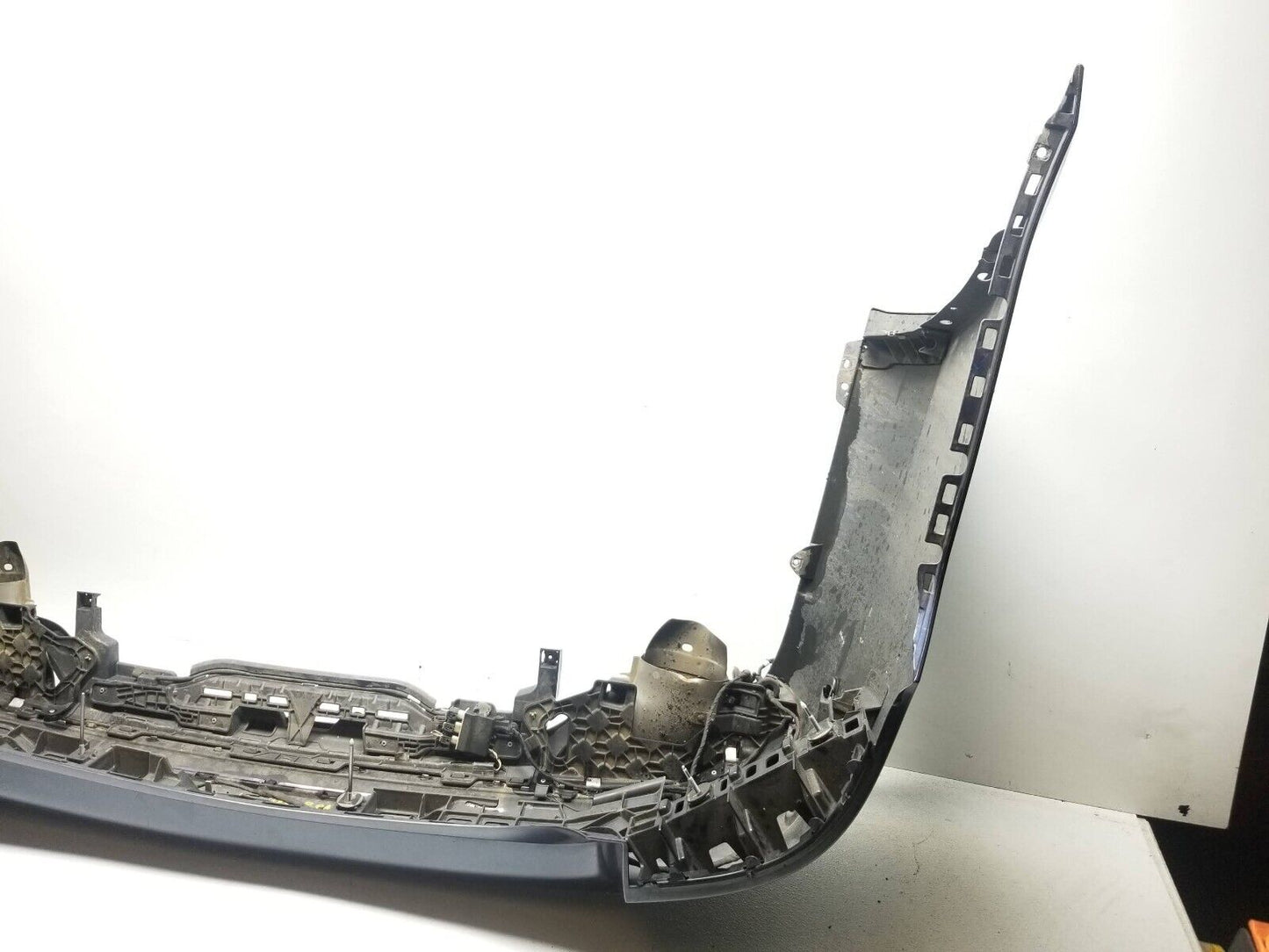 14 15 16 W212 Mercedes E Class Rear Bumper Cover. Color :585u. E350 Bumper . PICK UP ONLY NO SHIPPING