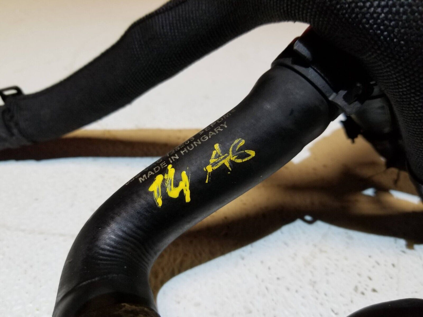 12 13 14 15 Audi A6 C7 Engine Auxiliary Coolant Water Pump W/ Hose 8k0965567 OEM