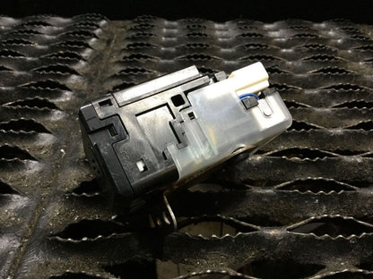 04 05 06 07 08 09 Toyota Priusignition Key Starter Switch Slot 6263990-00 OEM