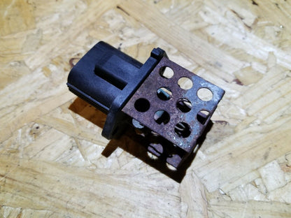 15 16 17 Chevrolet Equinox Radiator Cooling Fan Resistor OEM 24k
