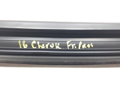 14 15 16 17 18 Jeep Cherokee Door Window Frame Seal Front Right Pass Side OEM