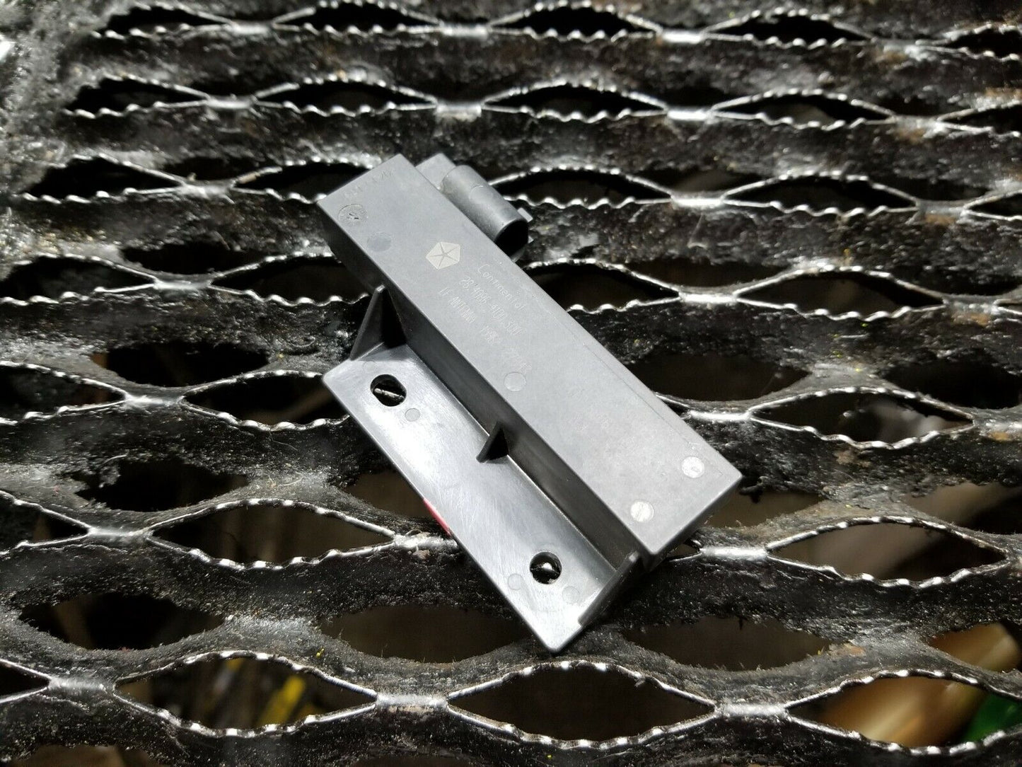 12 13 14 15 16 Dodge Journey Keyless Entry Receiver Antenna Module OEM 54k