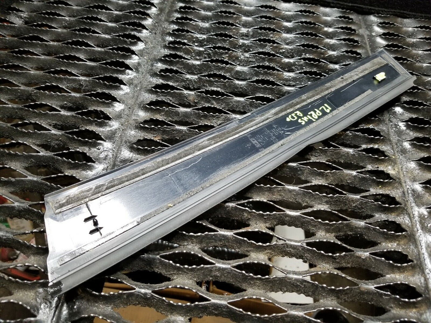 12 13 14 15 Toyota Prius Rear Left Driver Side Door B Pillar Trim Molding OEM