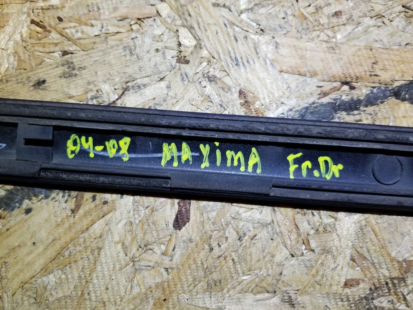 04 05 06 07 08 Nissan Maxima Front Left Driver Door Molding OEM