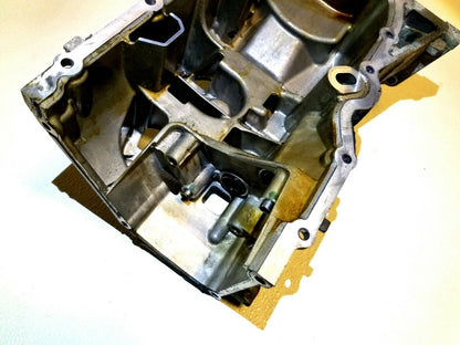 15 16 17 Nissan Versa 1.6l Engine Oil Pan Upper OEM
