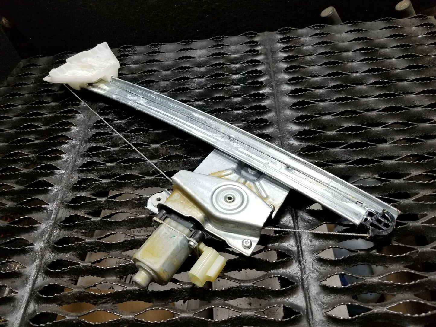 13 14 15 16 Ford Escape Rear Left Driver Door Window Regulator Motor OEM 83k