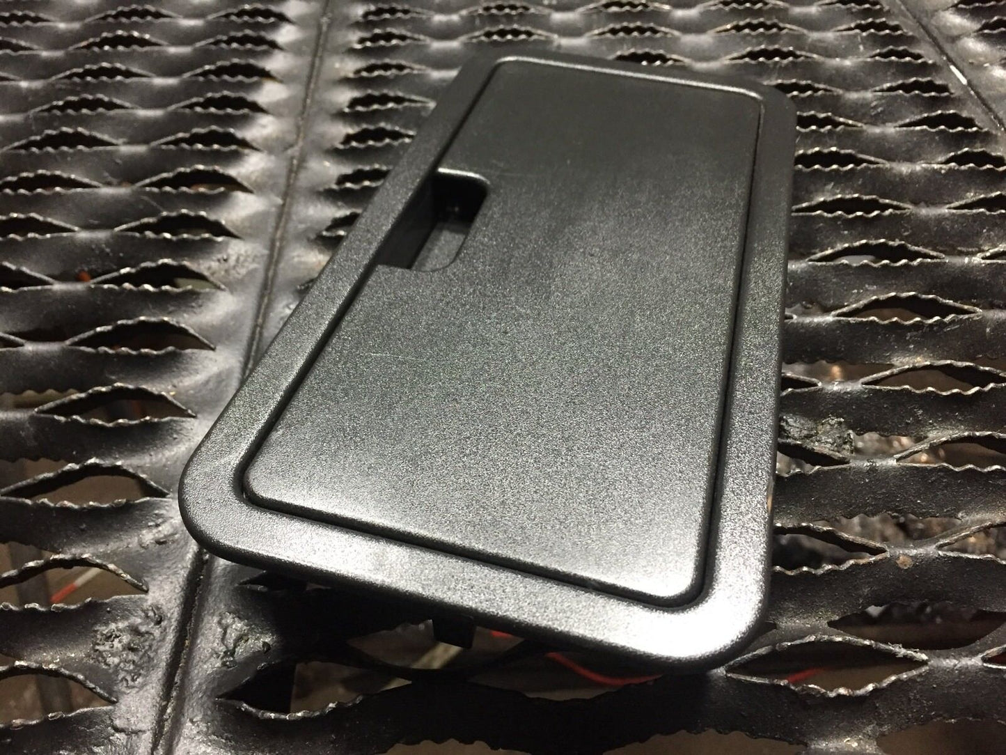 04 05 06 Audi A4 B6 Convertible Trunk Cover Door OEM