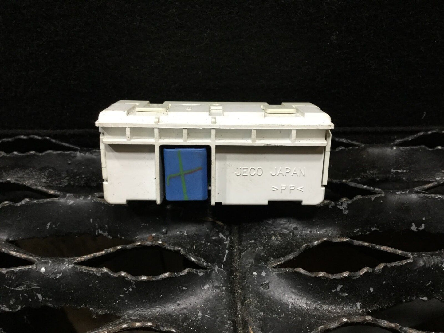 04 05 06 07 08 09 Toyota Prius Passenger  Indicator Light 83950-47030 OEM