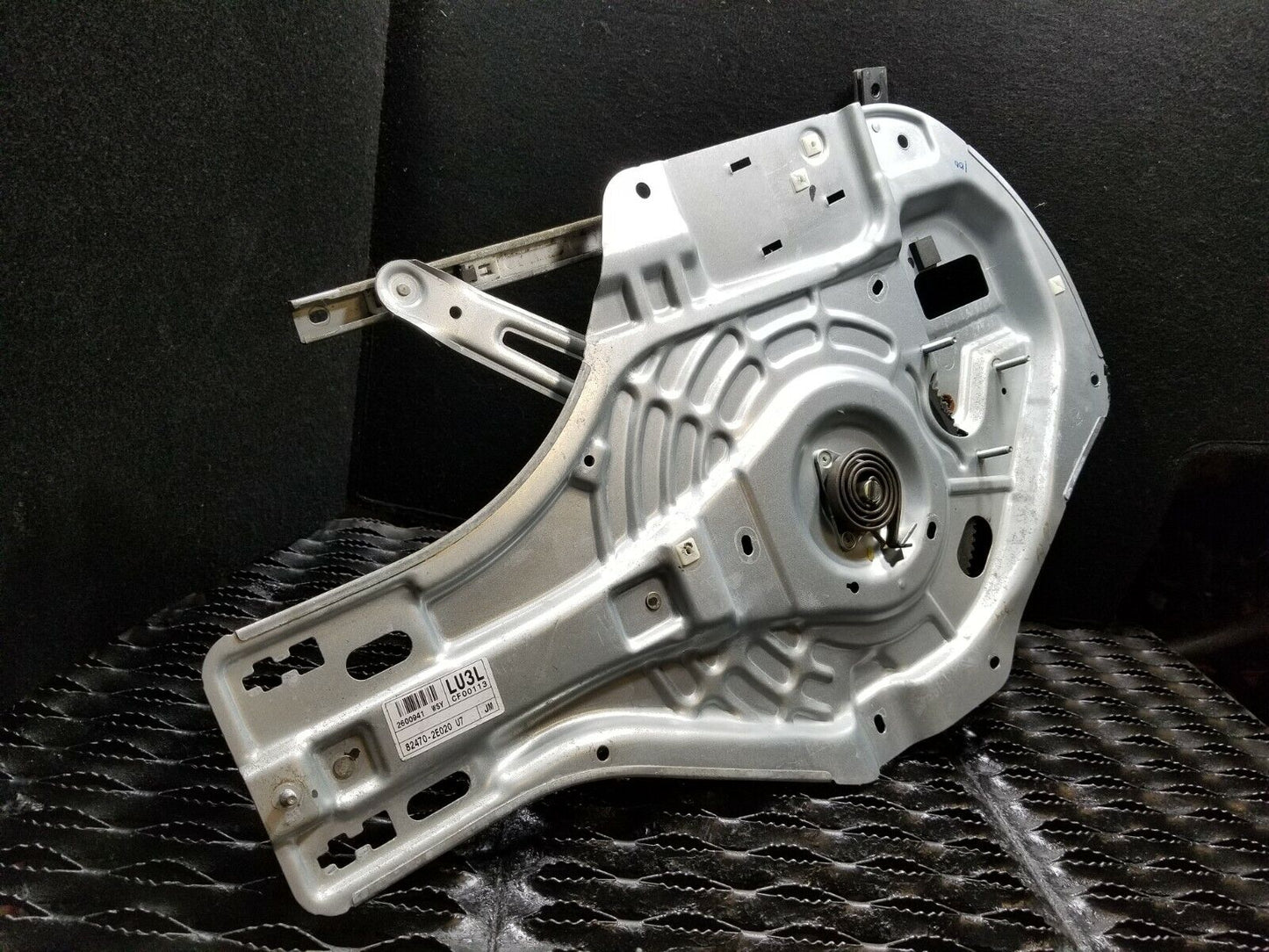 07 08 09 Hyundai Tucson Front Left Driver Door Window Regulator OEM 89k