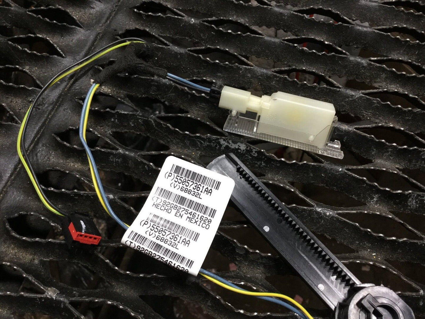 15 16 17 Chrysler 200 Chassis Wire Harness W/ Glove Box Lamp OEM