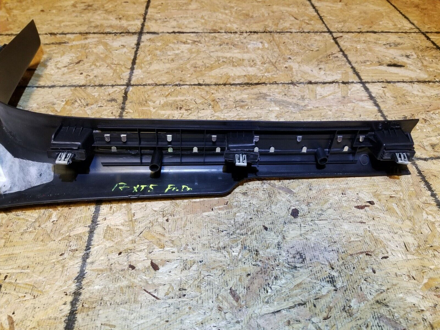 17 18 19 20 Cadillac Xt5 Front Left Driver Side Lower Scuff Plate Trim OEM 34k