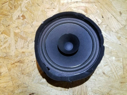 15 16 17 Chevrolet Equinox Rear Door Audio Speaker  23267079 OEM 24k