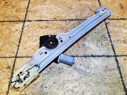 17 18 19 20 Cadillac Xt5 Rear Right Pass Side Door Window Regulator & Motor OEM