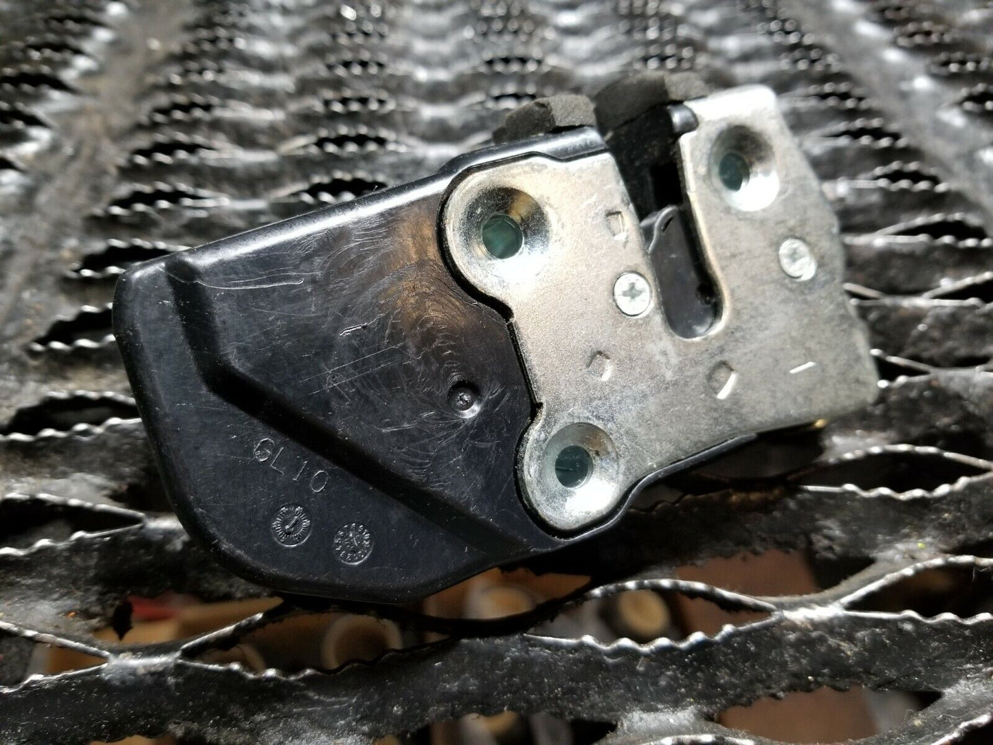 05 06 07 Dodge Magnum Rear Left Driver Side Door Lock Latch Actuator OEM