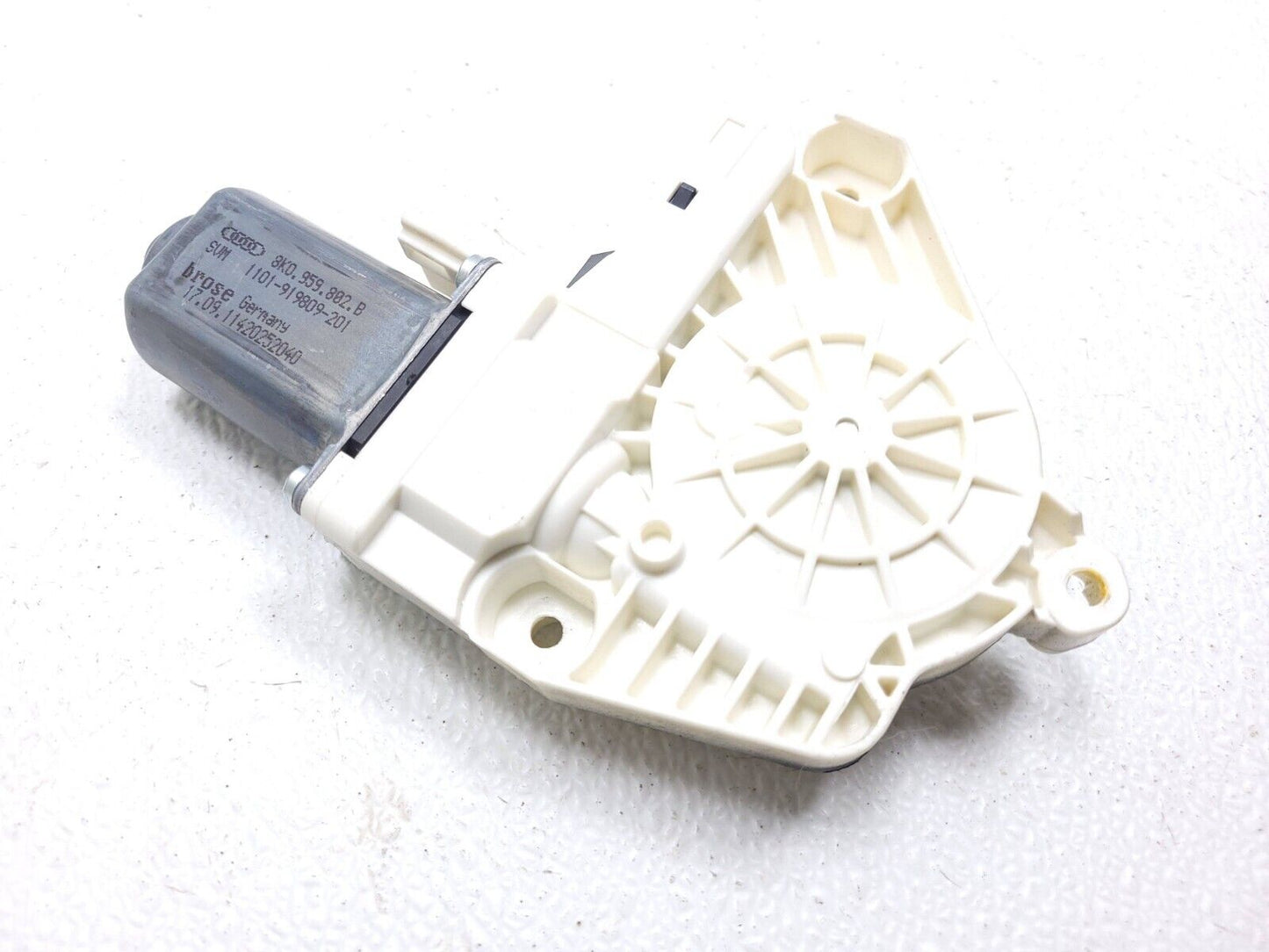 12 13 14 15 16 17 Audi A7 Door Window Motor Rear Left Driver Side OEM