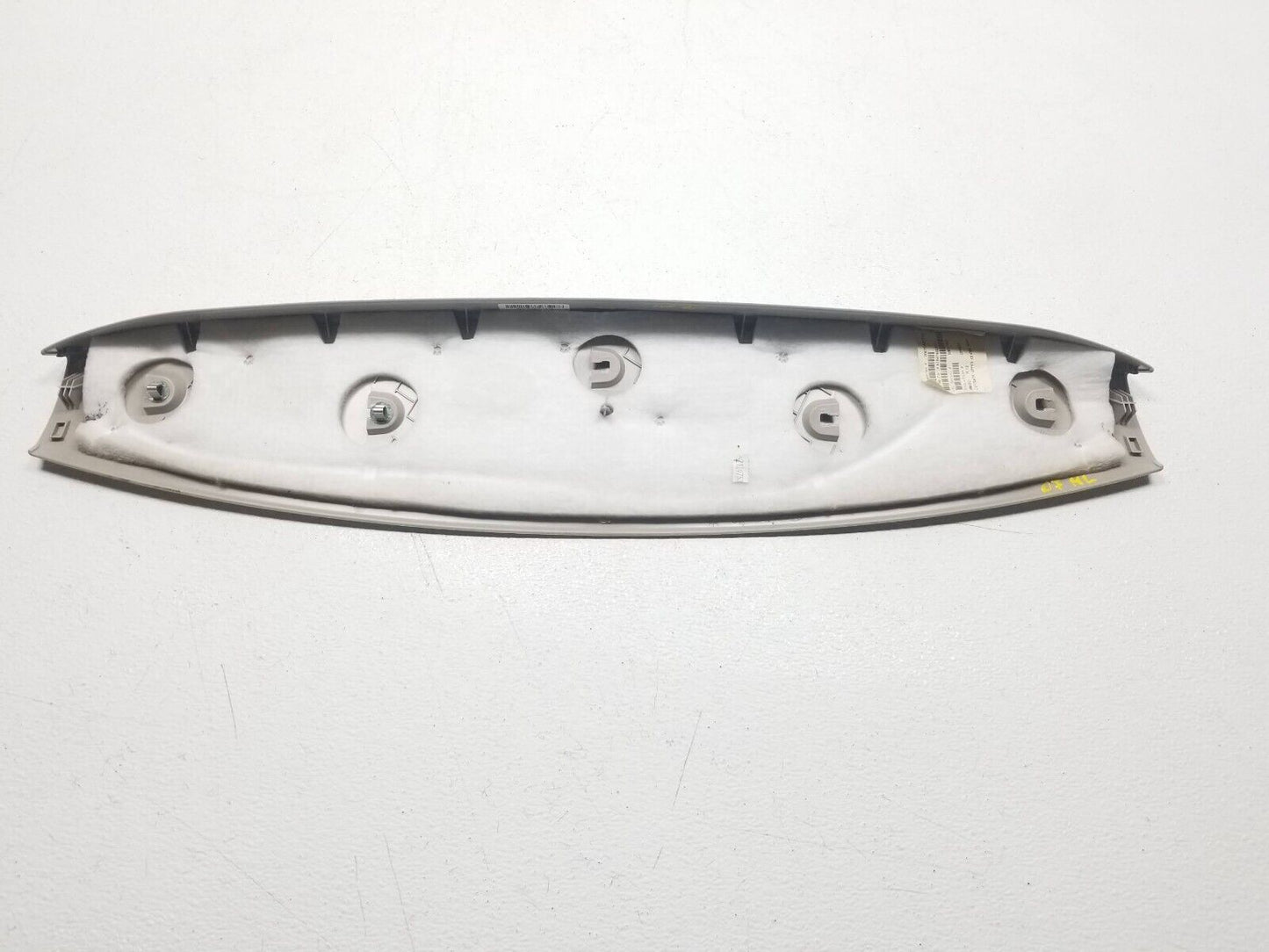 06 07 08 09 10 11 Mercedes Benz Ml500 Rear Upper Center Liftgate Trim Cover OEM