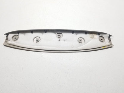 06 07 08 09 10 11 Mercedes Benz Ml500 Rear Upper Center Liftgate Trim Cover OEM