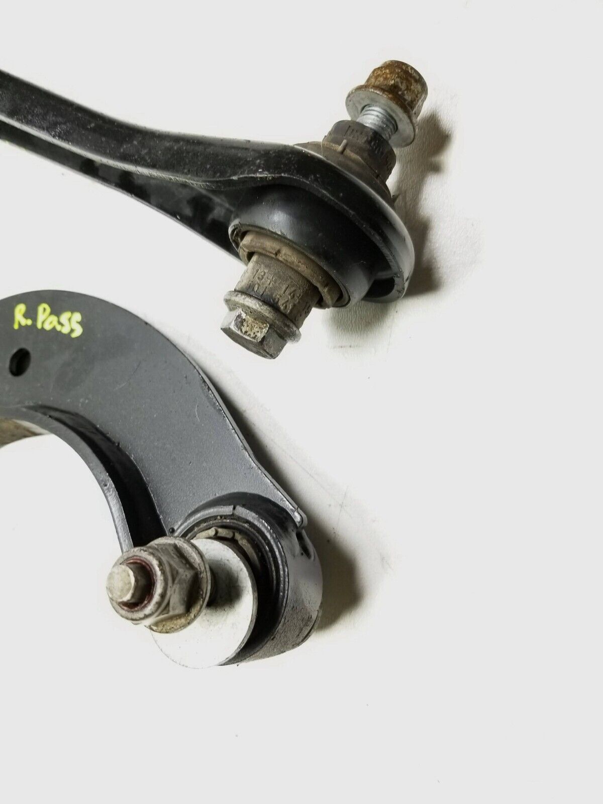 12-19 Volkswagen Passat 1.8t Rear Control Arm Passenger Side Right 3pcs OEM