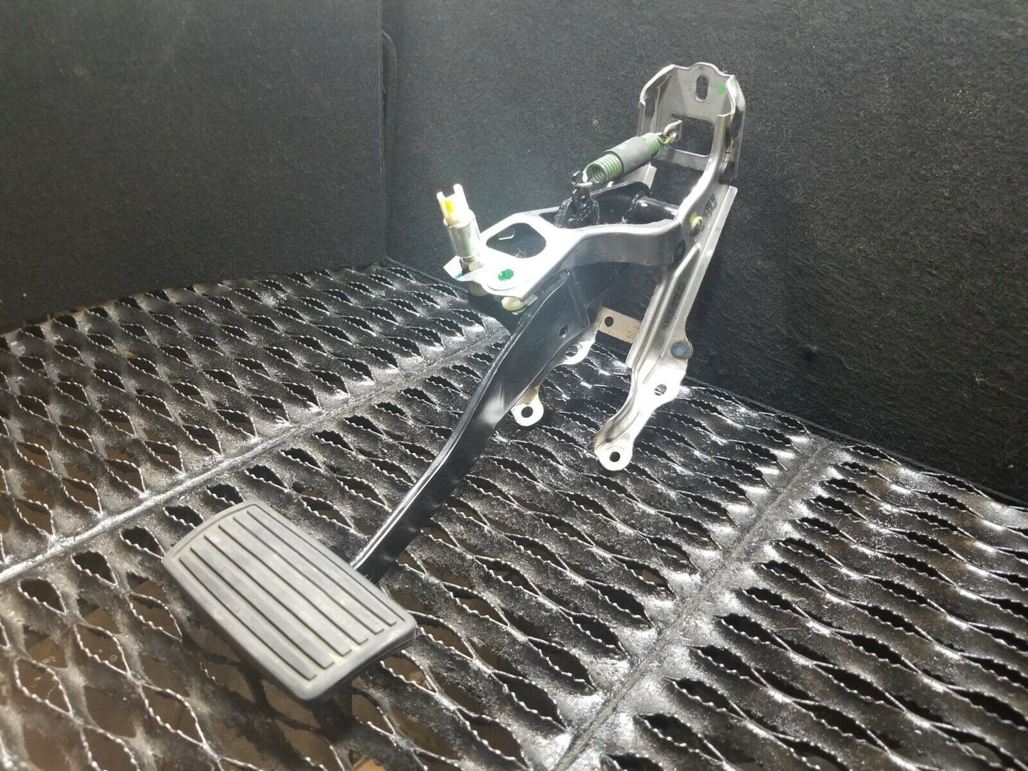11 12 13 14 15 Honda Cr-z A/t Brake Pedal OEM