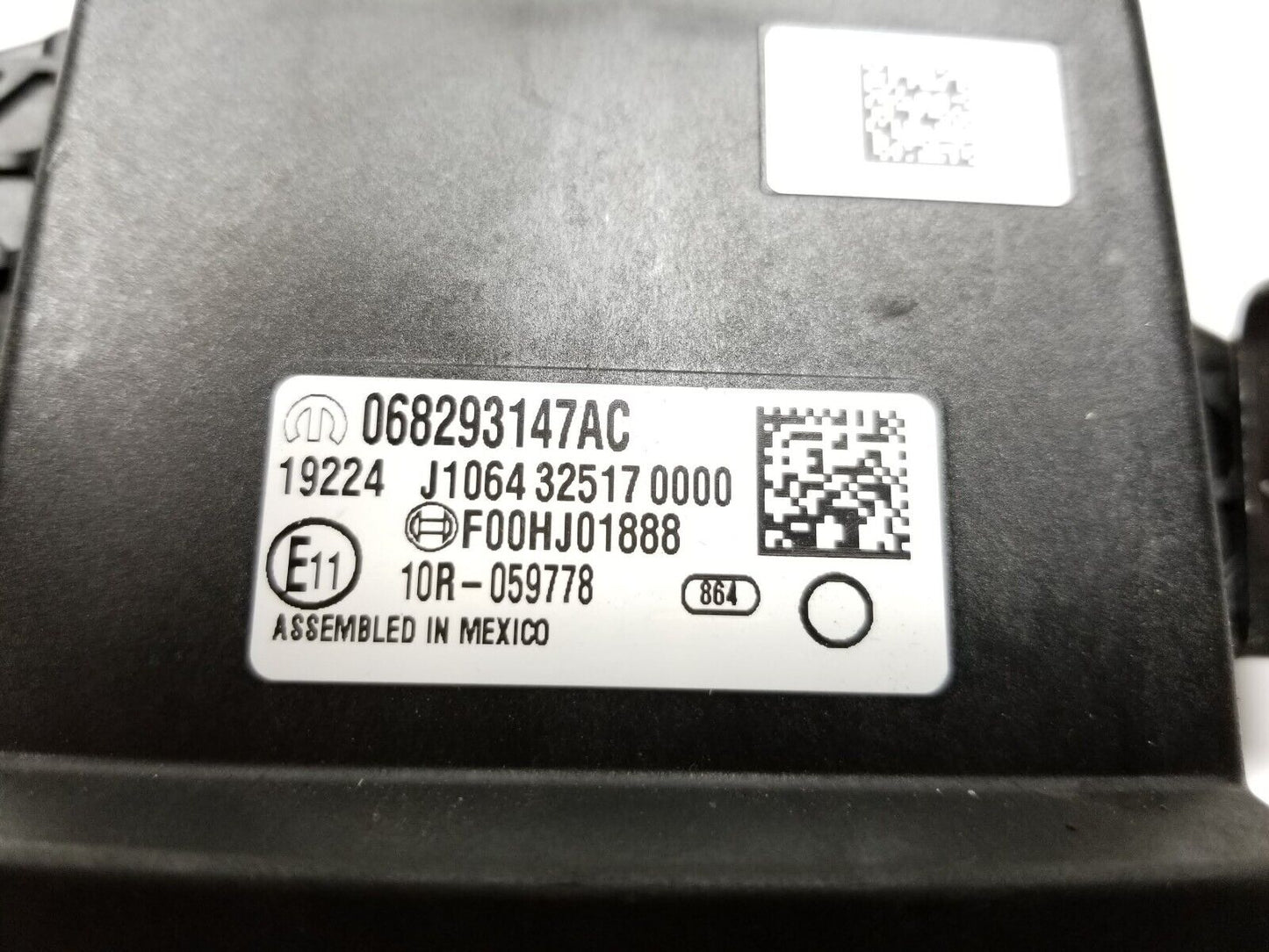 2018 - 2020 Dodge Journey Gateway Control Module OEM 068293147ac OEM