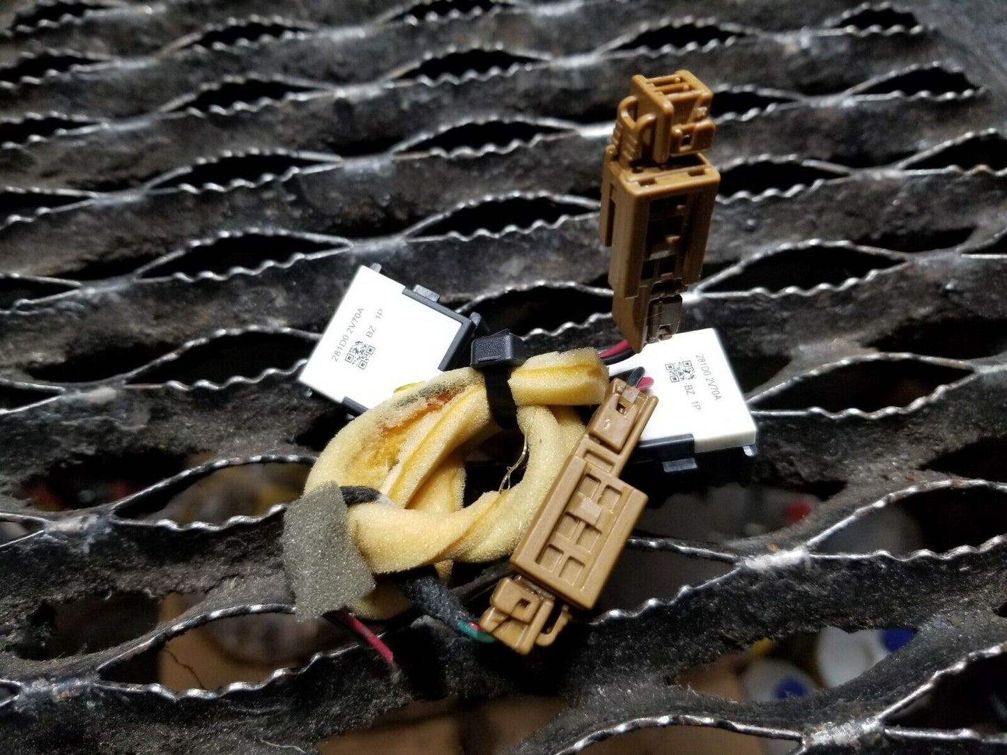 16 17 18 Nissan Maxima Roof Headliner Microphone 281d02v70a OEM