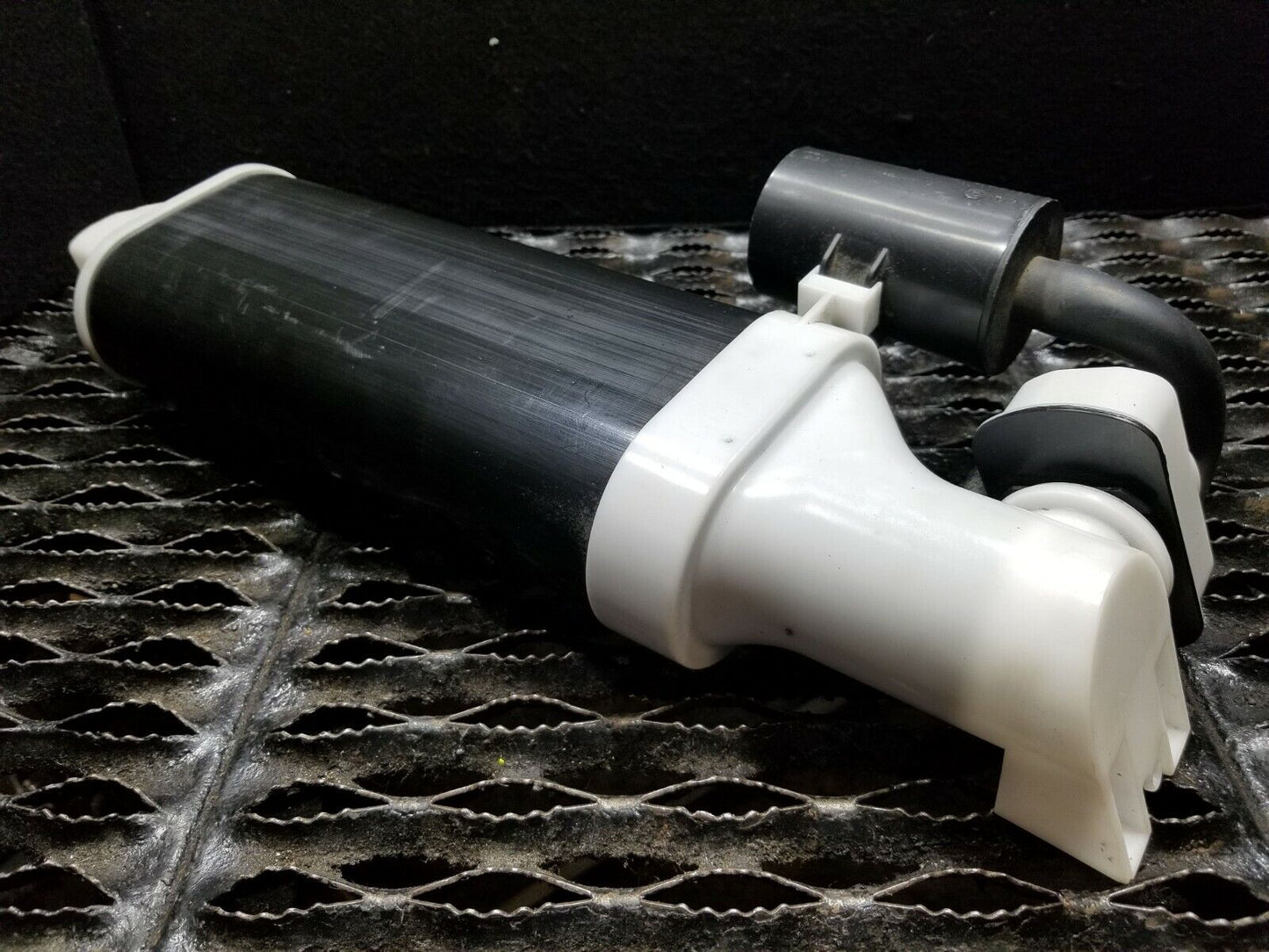 16 17 Dodge Challenger SRT Fuel Vapor Canister OEM 12k Miles