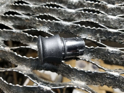 06 07 08 Infiniti Fx35 12v Power Outle Cap OEM