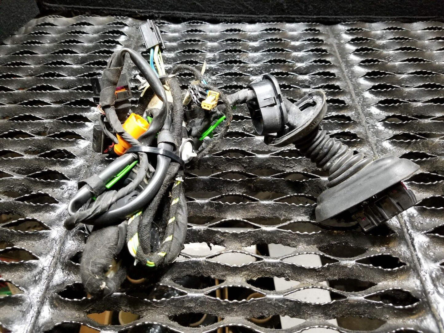 05 06 07 08 Audi A6 C6 Sedan Rear Left Driver Door Wire Harness OEM