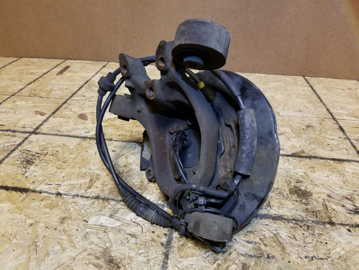 11 12 13 14 Chrysler 200 Cabrio Rear Left Driver Side Spindle Knuckle OEM