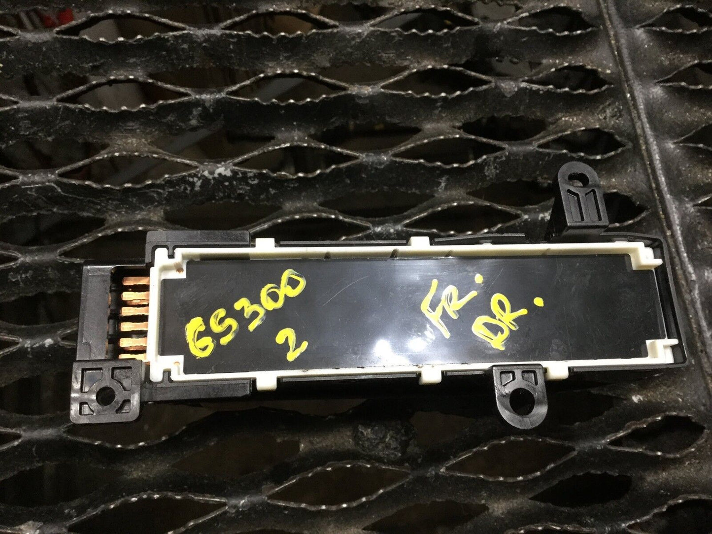 98 99 00 01 02 03 04 05 Lexus GS300 Front Left Driver Seat Switch Control OEM