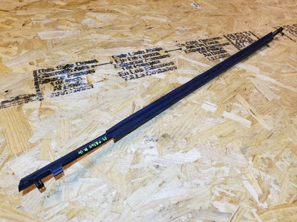 12 13 14 15 Toyota Prius Rear Left Driver Side Door Glass Seal Belt Molding OEM