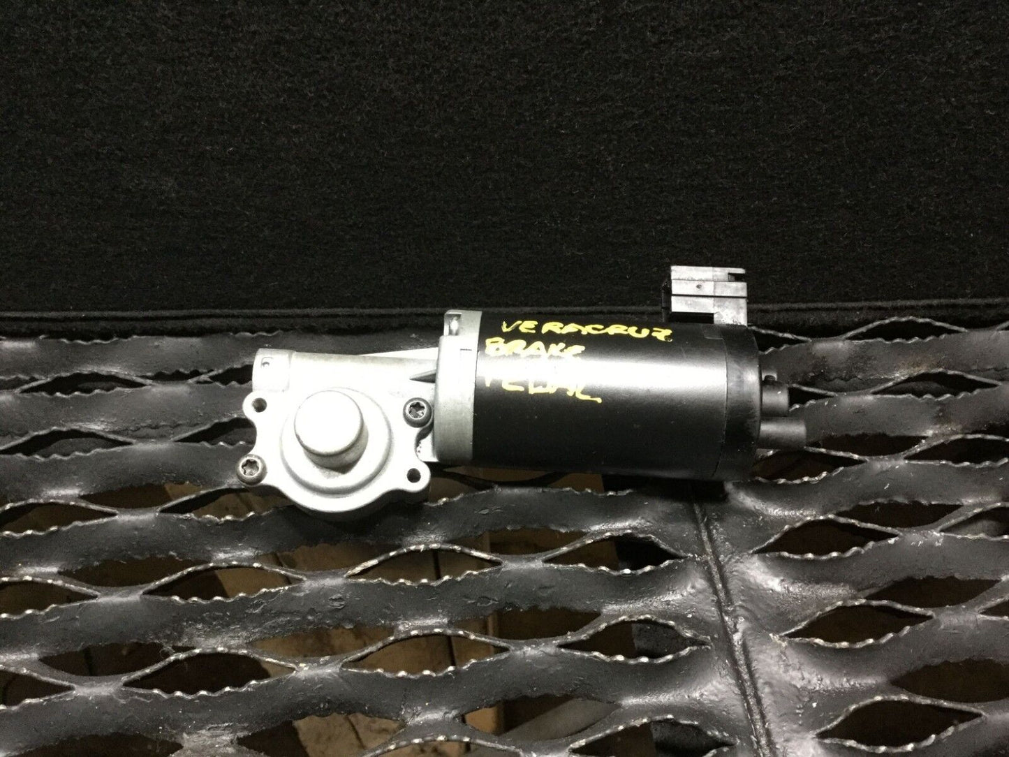 07 08 09 10 11 12 Hyundai Veracruz Pedal Adjustment Motor Gas Brake OEM