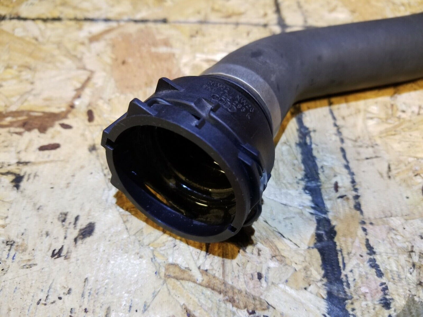 13 14 15 Audi A4 2.0l Radiator Coolant Upper Hose Tube Pipe Line OEM