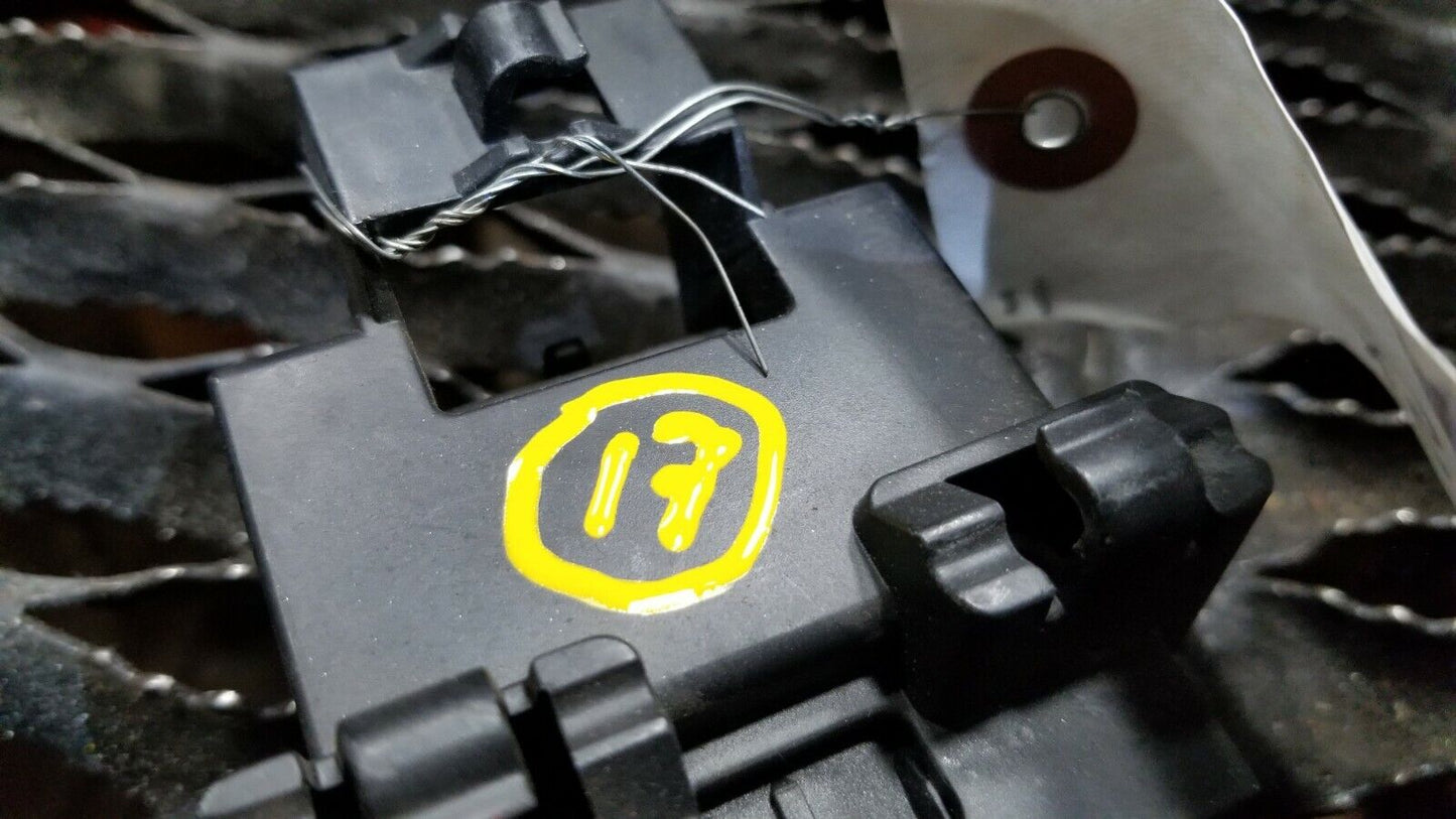 2007 BMW Front Right Passenger Side Seat Memory Control Module 6926435 OEM N17