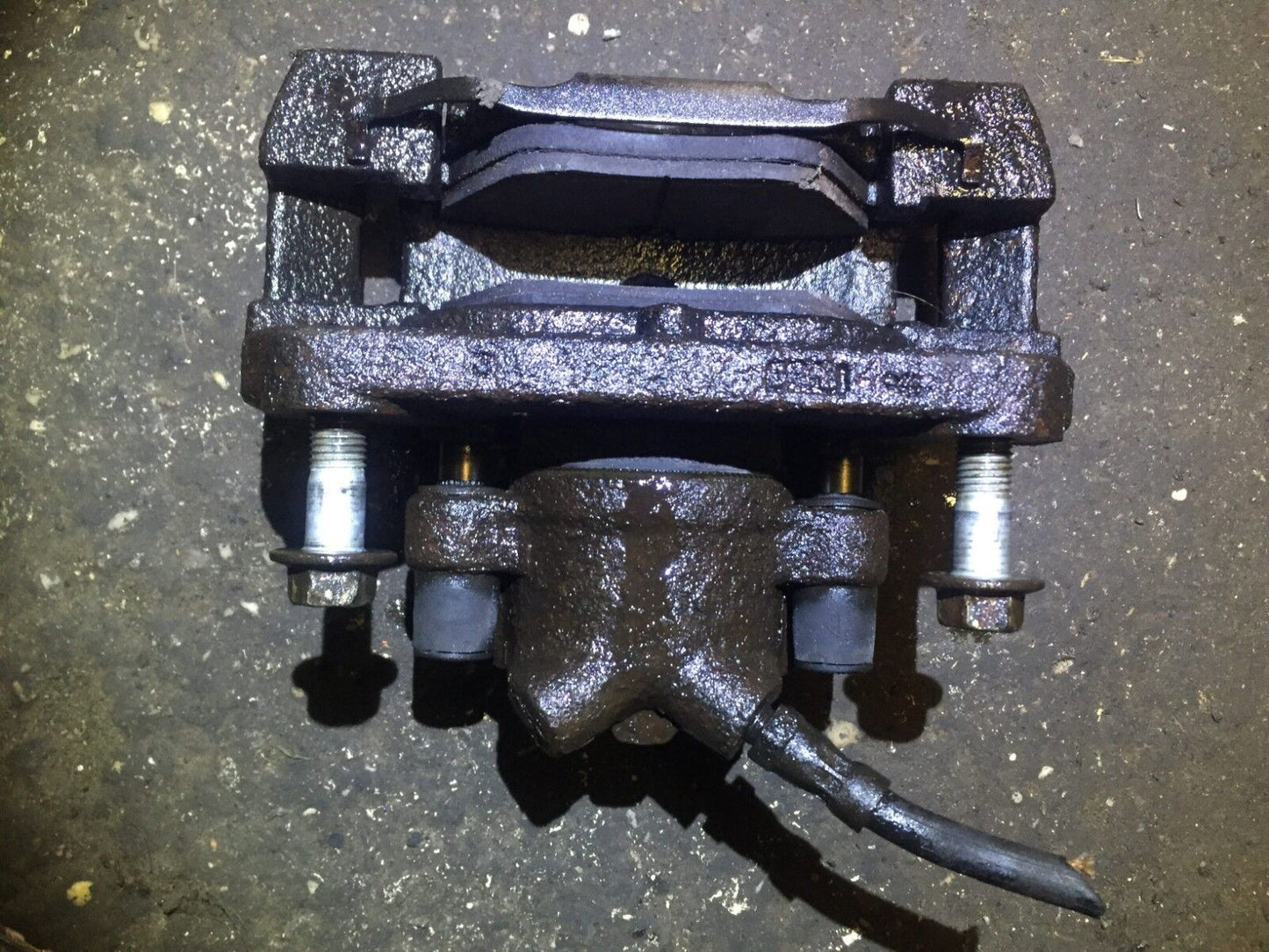 04 05 06 BMW X3 E83 3.0l Front Right Passenger Side Brake Caliper OEM D33