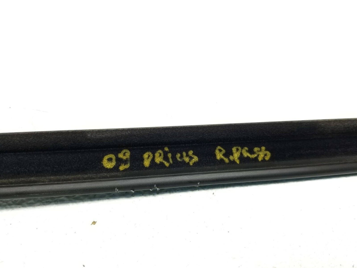 05 06 07 08 09 Toyota Prius Rear Right Pass Door Window Belt Seal Molding OEM