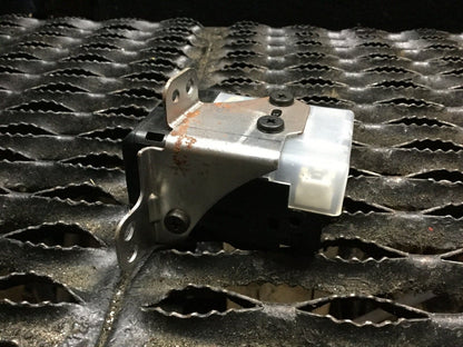 04 05 06 07 08 09 Toyota Priusignition Key Starter Switch Slot 6263990-00 OEM