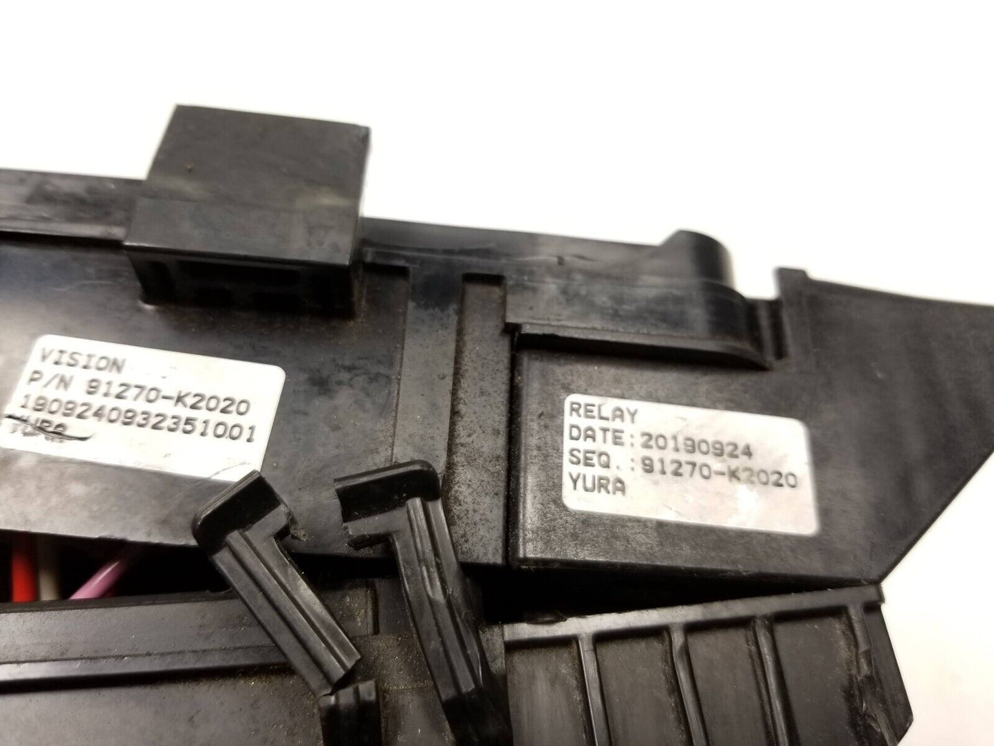 20 21 22 Hyundai Venue Fuse Box Only 91270-k2020 Oem. For Parts