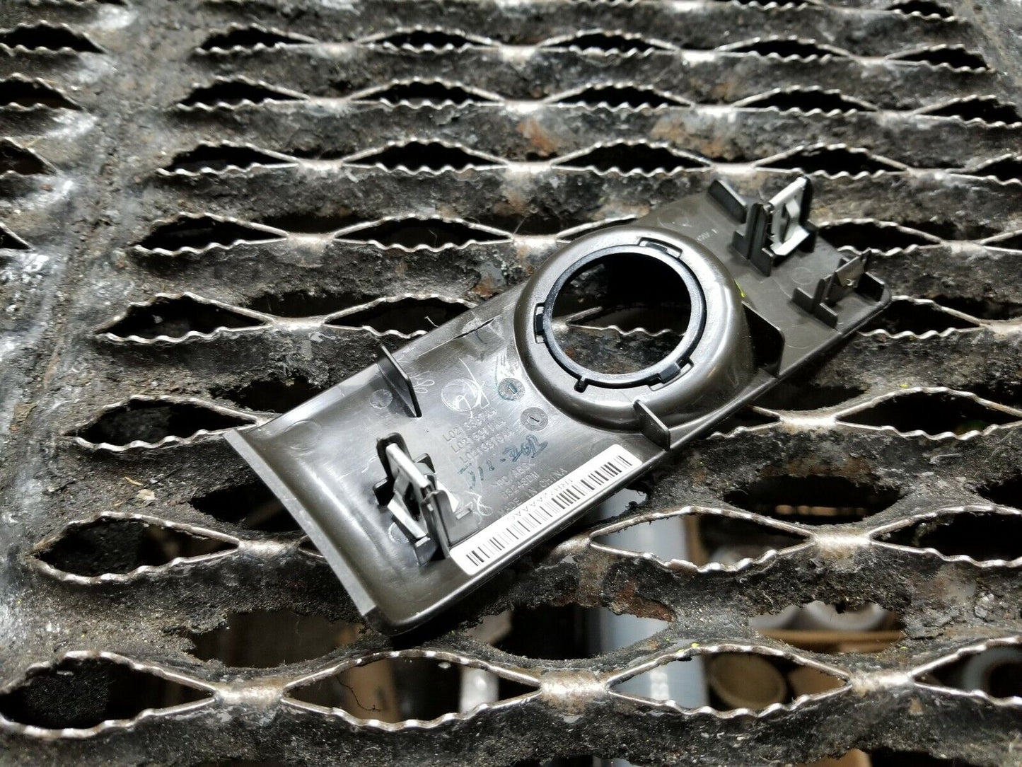 14 2014 Dodge Grand Caravan Ignition Switch Key Trim Panel Moulding Trim OEM