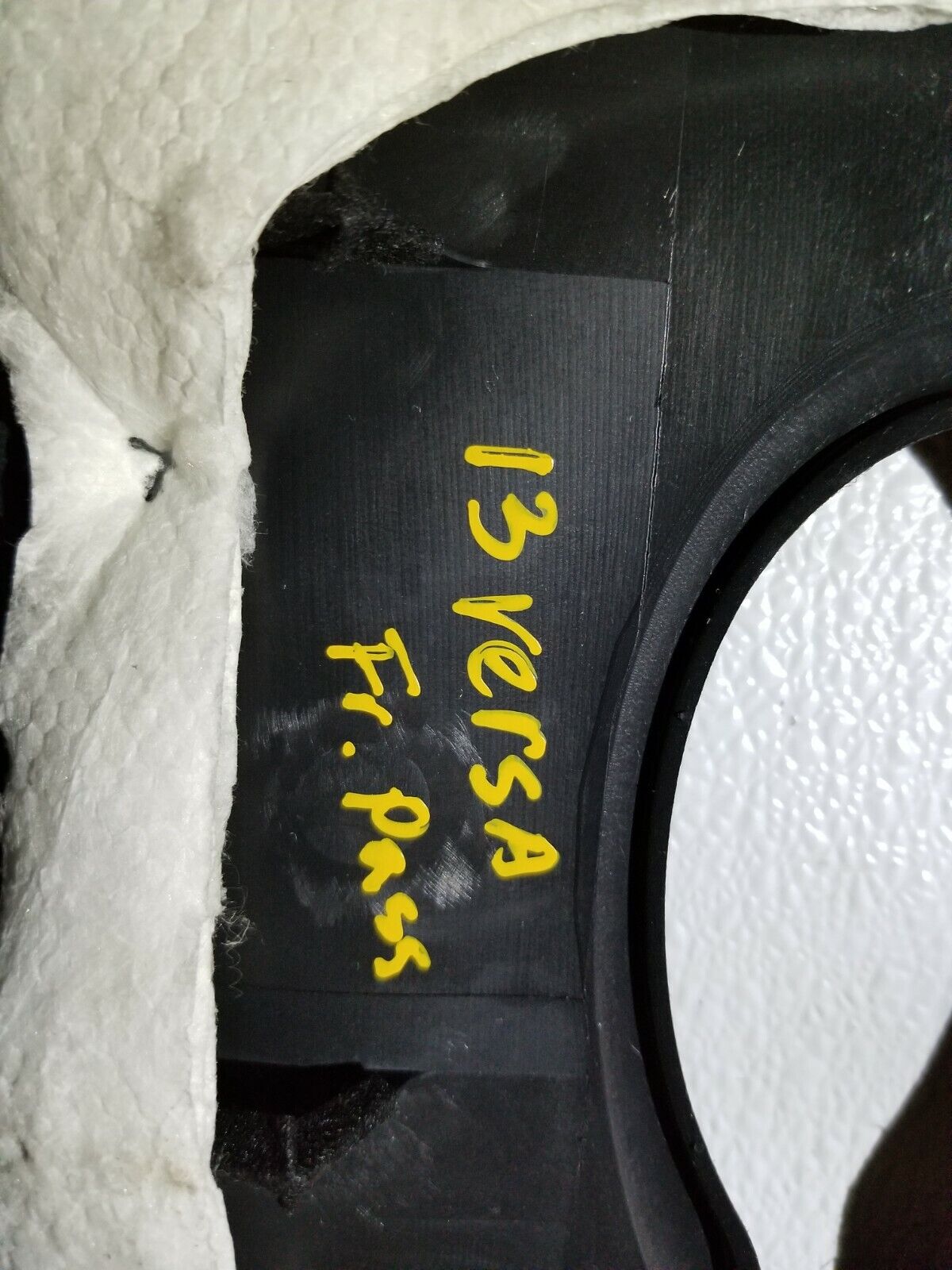 13 14 15 16 Nissan Versa Sdn Front Right Passenger Door Trim Panel OEM 95k