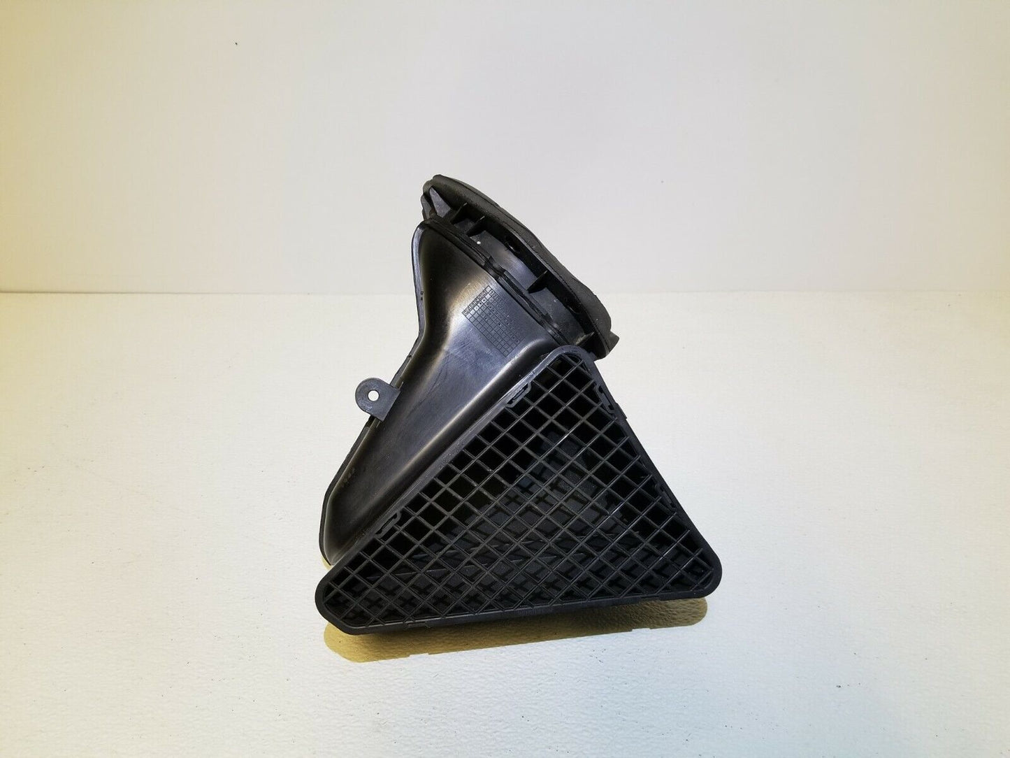 13 14 15  Audi Q7 3.0t  Air Intake Duct 7l0819049 OEM 87k Miles